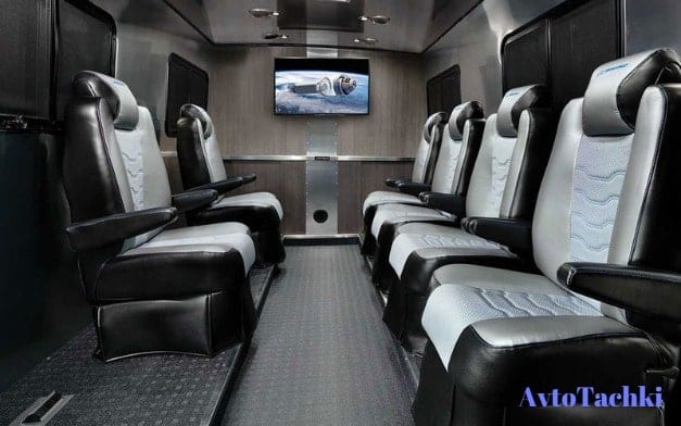 Airstream Astrovan II салон