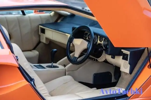 Lamborghini Countach фото