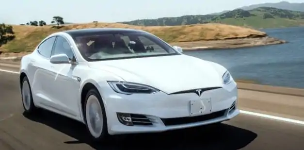 22 Tesla-Model-S-min (1)