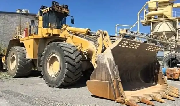 29Caterpillar 992G (1)