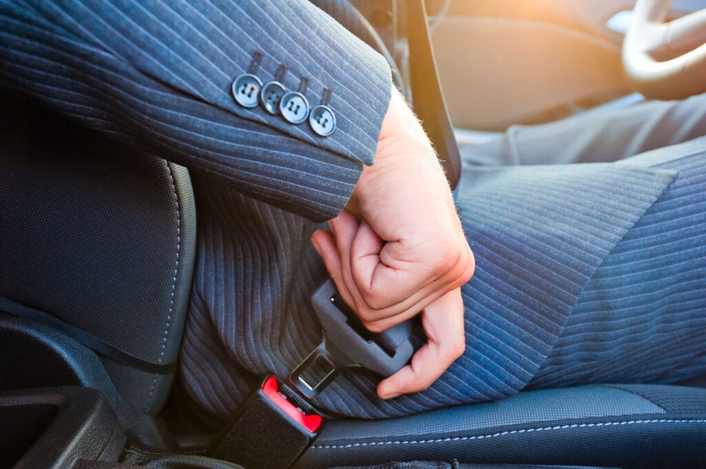 10 самых вредных привычек неопытных водителей