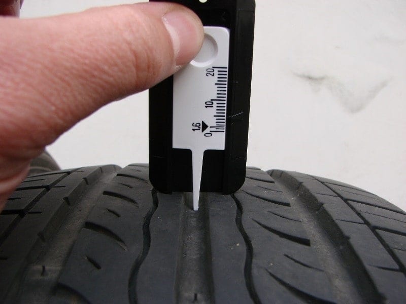 Три причины, чтобы проверить давление в шинах