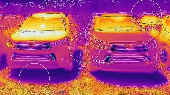 Черная, серая, белая: как сильно нагреваются на солнце разные машины