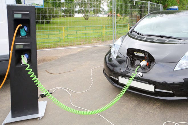 Ученые изобрели новый способ зарядки электромобилей