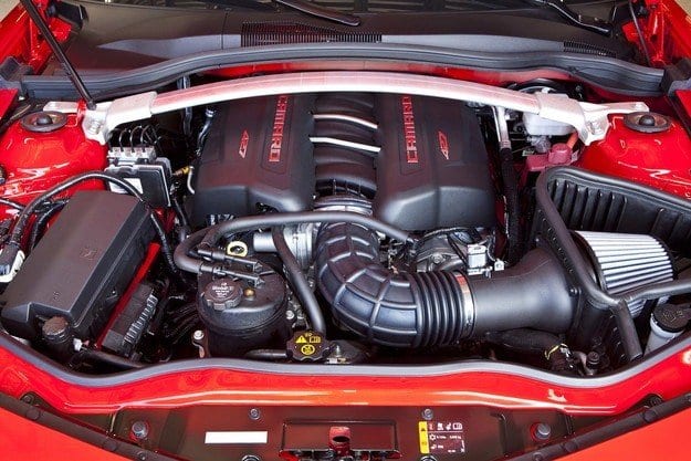 Тест драйв Chevrolet представляет новый двигатель V8 LS427 / 570