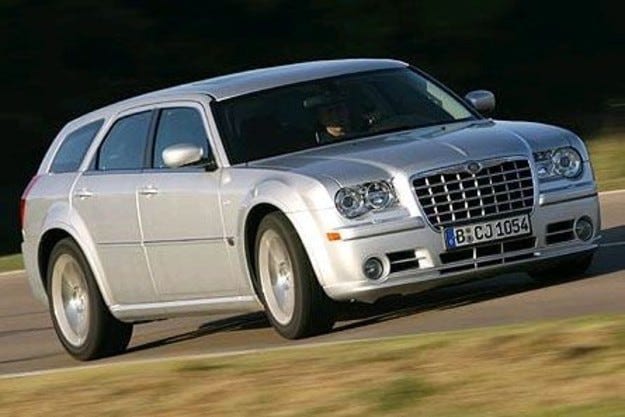 Тест драйв Chrysler 300C Touring SRT8: универсал Gangster