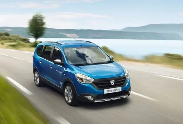 Тест драйв Dacia Lodgy Stepway: разумный искатель приключений