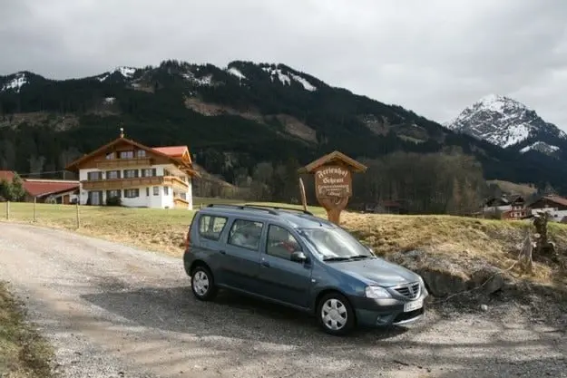 Тест драйв Dacia Logan MCV: гость с Балкан