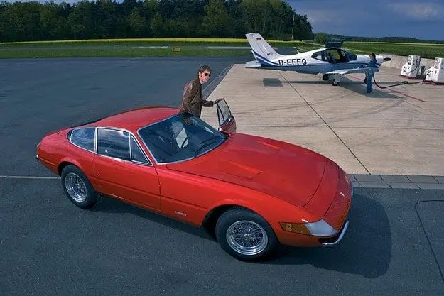 Ferrari 365 GTB / 4: 24 часа в Дайтоне