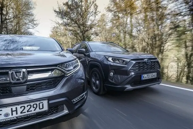 Тест драйв Honda CR-V против Toyota RAV4: 22 года спустя