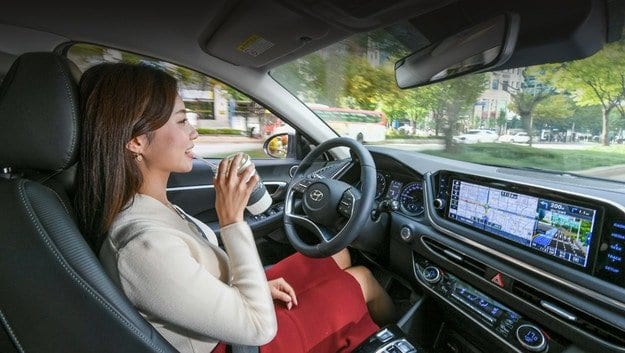Тетс драйв Hyundai разработал интеллектуальный круиз-контроль