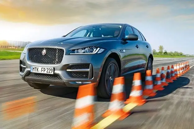 Тест драйв Jaguar F-Pace 30d полный привод