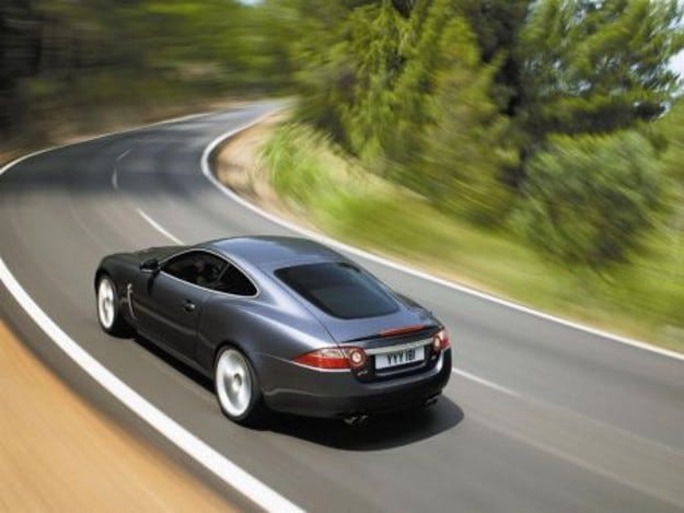 Тест драйв Jaguar XKR: хищник с R-взглядом