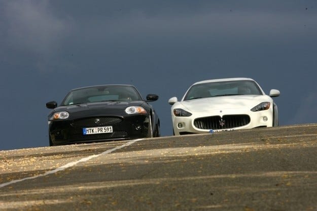 Тест драйв Jaguar XKR-S против Maserati Gran Turismo S: Ничего для людей