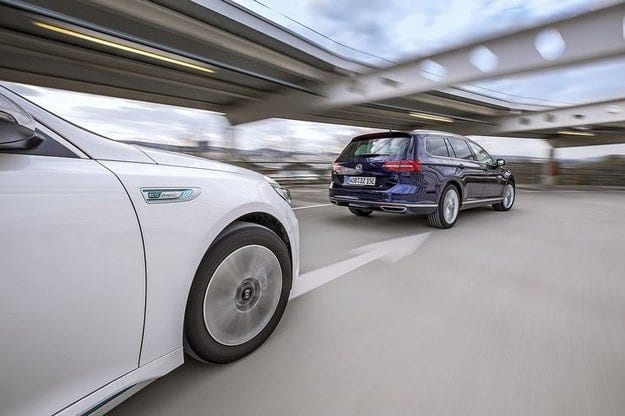 Тест драйв Kia Optima SW Plug-in Hybrid и VW Passat Variant GTE: практичны и экологически безопасны
