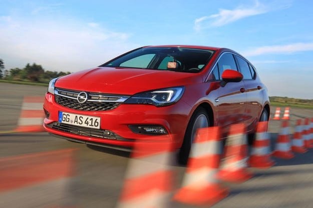 Opel Astra: вспышка