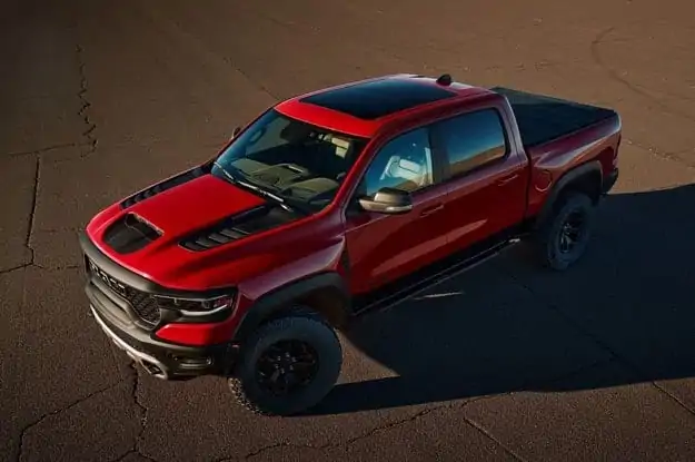 Они представили пикап Ram 1500 TRX мощностью 712 л.с.