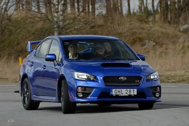 Тест драйв Subaru WRX STI: Основная мощность