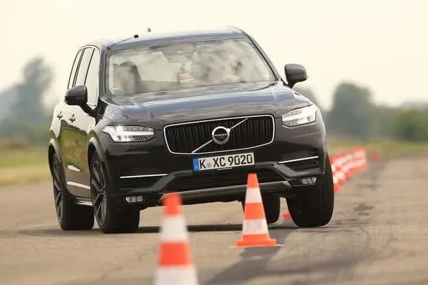 Тест драйв Volvo XC90 D5: все по-другому