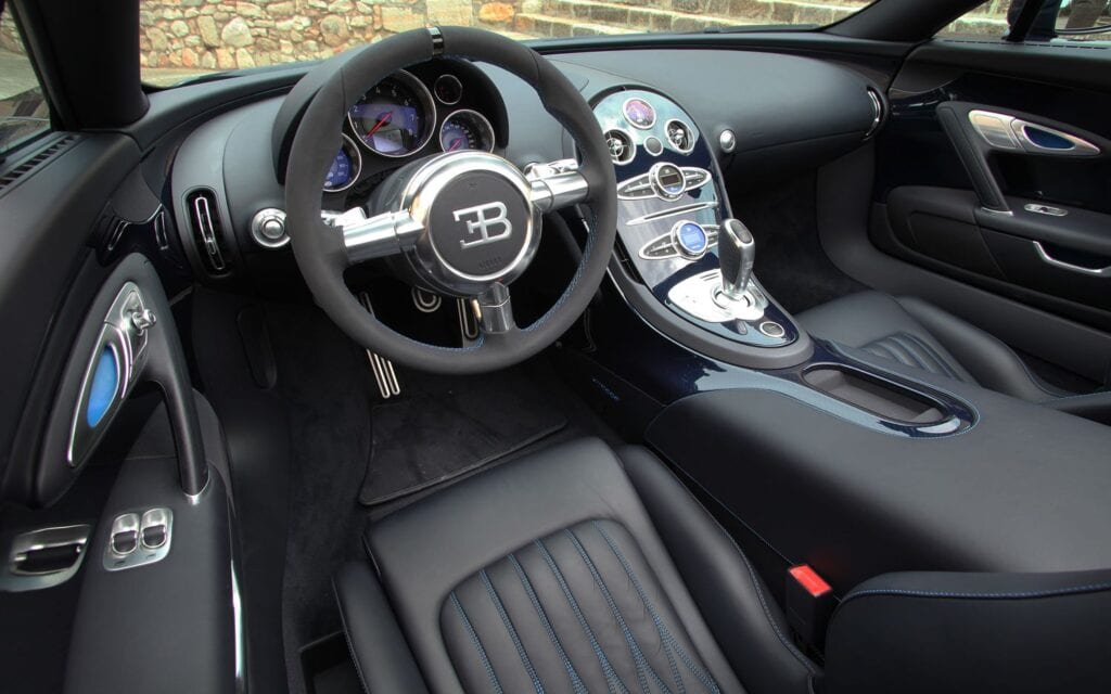 Тест драйв Bugatti Chiron: Всемогущий