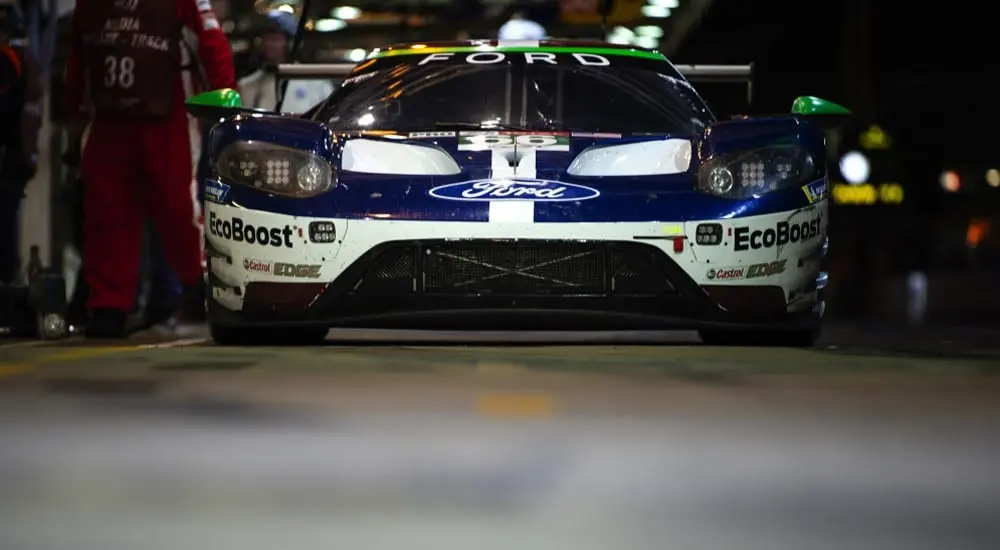 Тест драйв Ford GT LMGTE PRO / GTLM: почетный тур