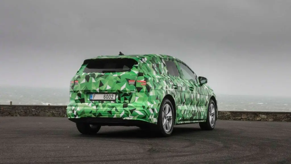 Тест драйв Skoda Enyaq: первые впечатления на дороге