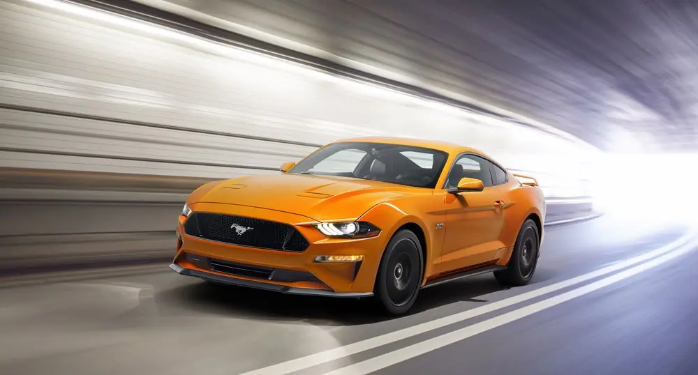 Тест драйв Ford Mustang 5.0 GT: быстро и обратно