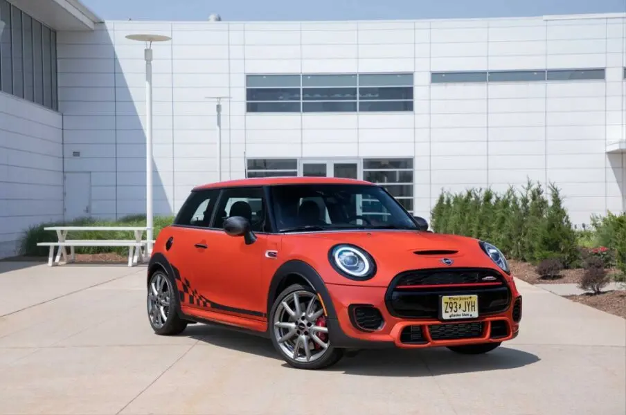 Тест драйв MINI John Cooper Works: Заводной апельсин