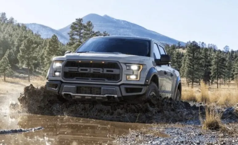 Тест драйв Ford Ranger Raptor: мышцы и фитнес