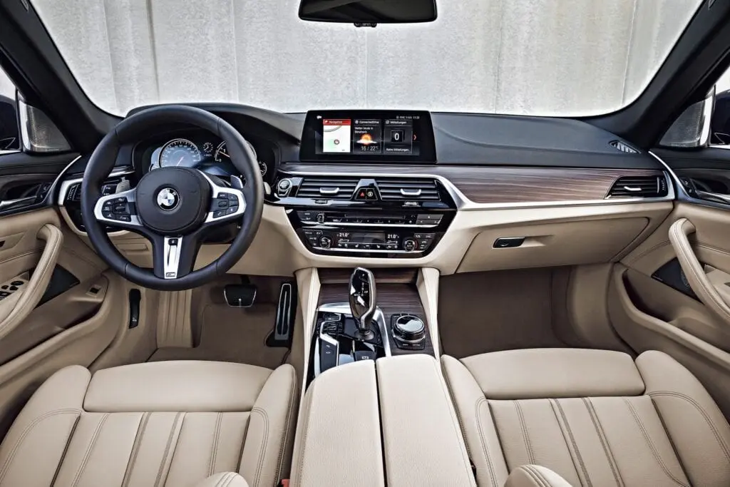 Тест драйв BMW 520d / 530d Touring: альтернатива