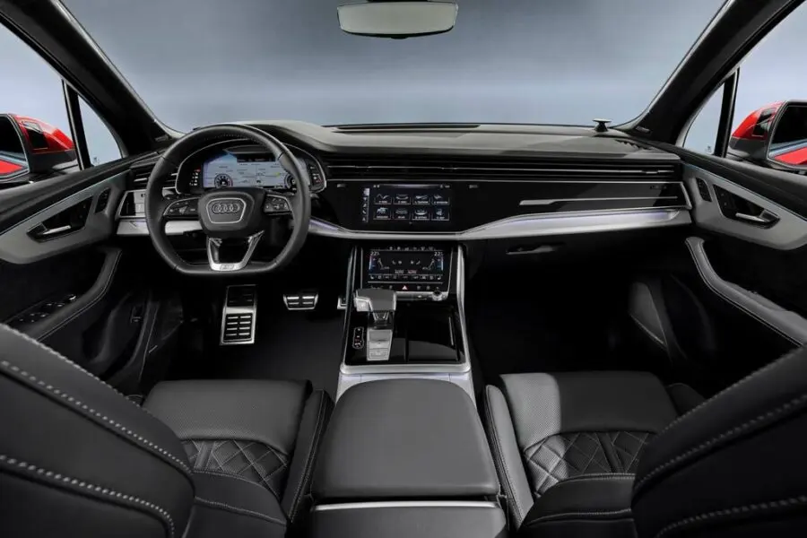Tiomáint tástála Audi Q7 3.0 TDI: trodaire uilíoch