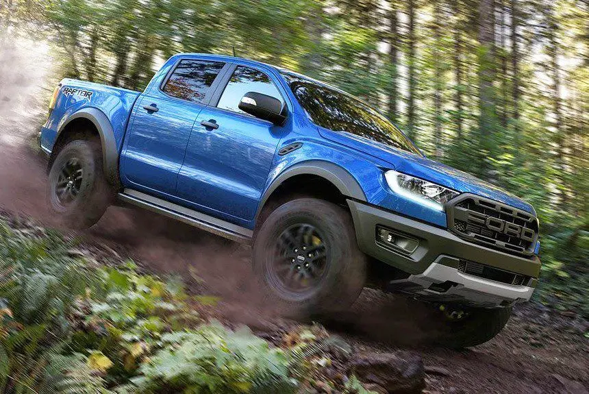 Тест драйв Ford Ranger Raptor: мышцы и фитнес