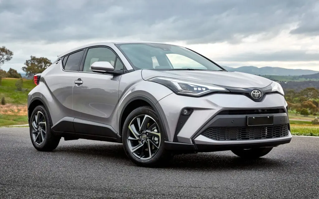 Тест драйв Toyota C-HR: Заточка лезвия