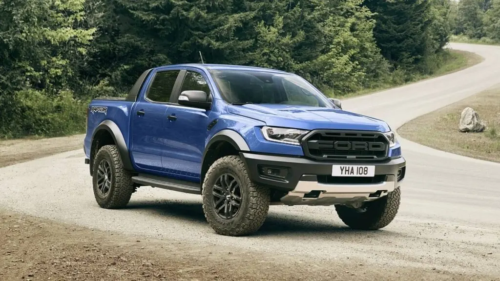 Тест драйв Ford Ranger Raptor: мышцы и фитнес