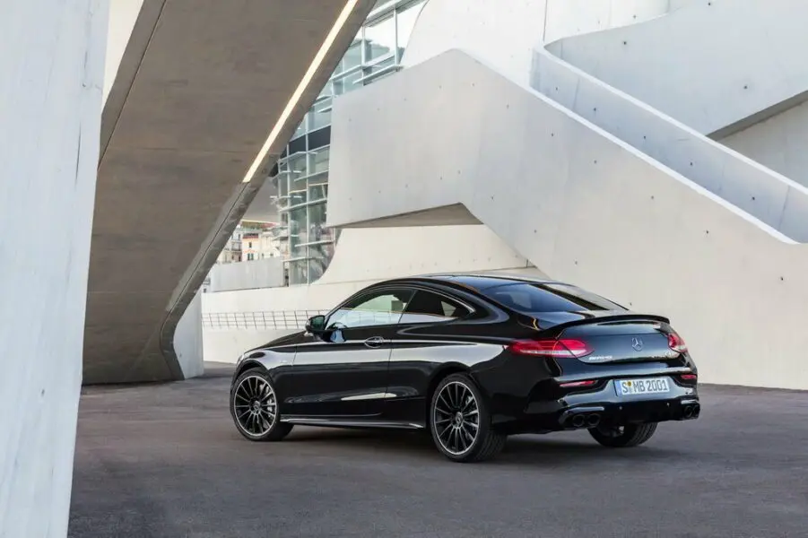 Тест драйв Mercedes-AMG C 43 Coupe 4Matic: серый кардинал