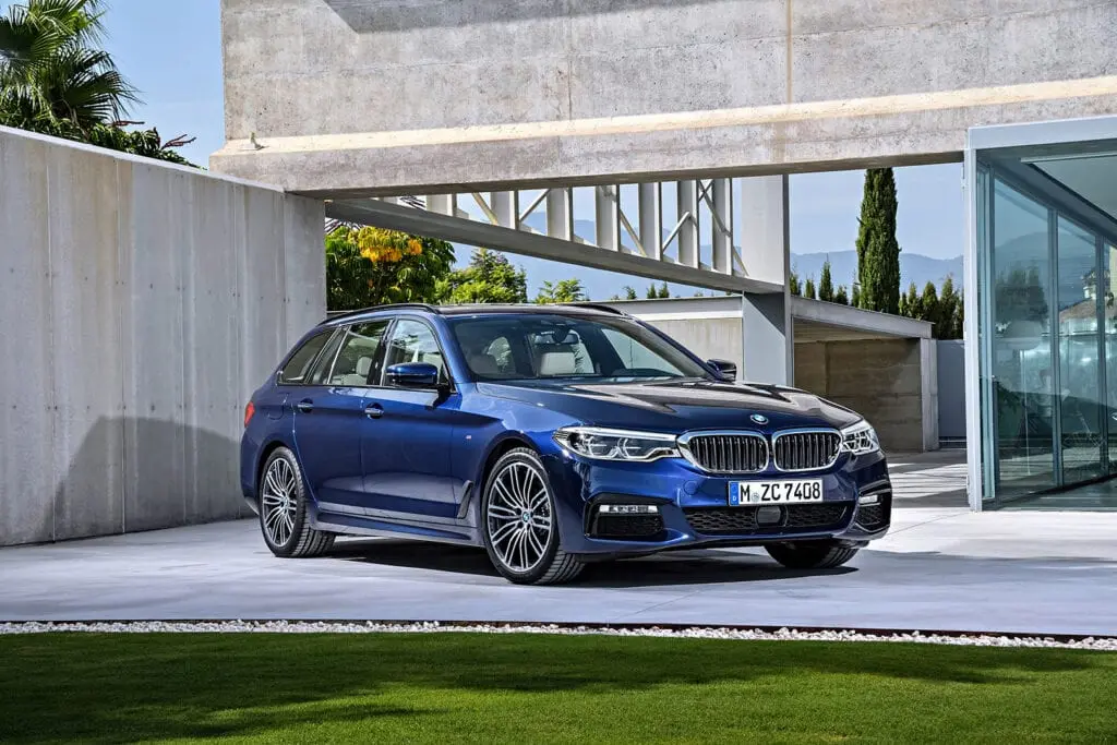 Тест драйв BMW 520d / 530d Touring: альтернатива