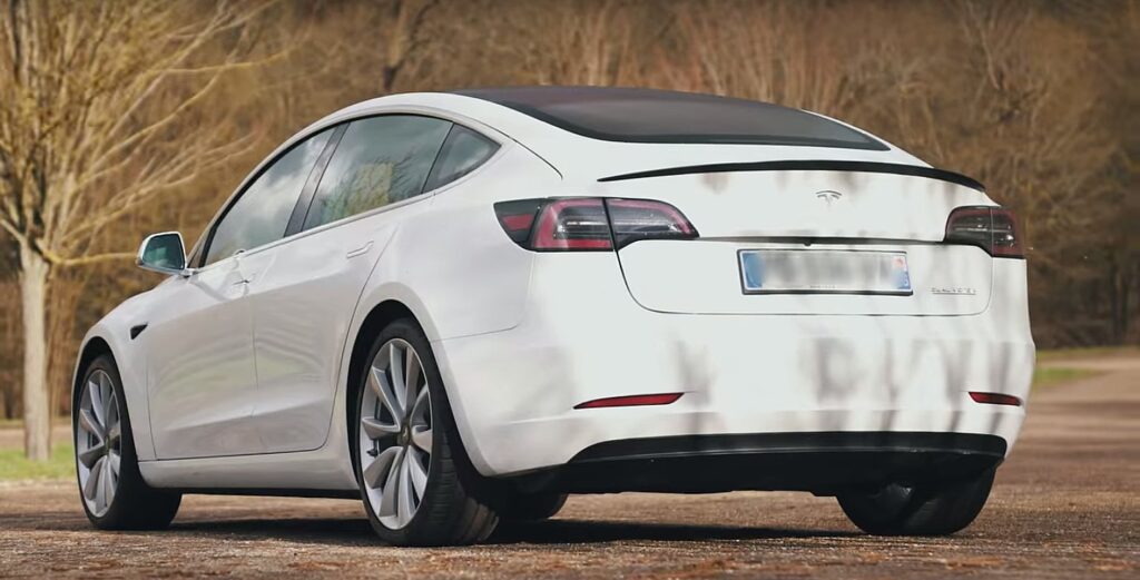 Тест драйв Tesla Model 3: готовы?