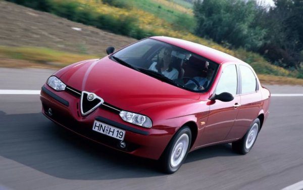 5 причин покупать или не покупать Alfa Romeo 156