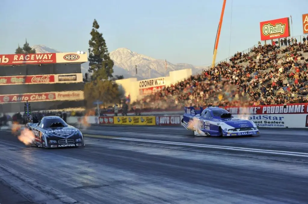 Особенности соревнования Drag Racing