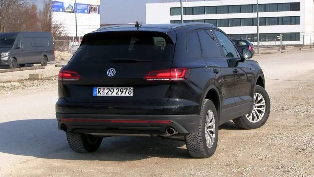 Тест драйв Volkswagen Touareg 3.0 TDI