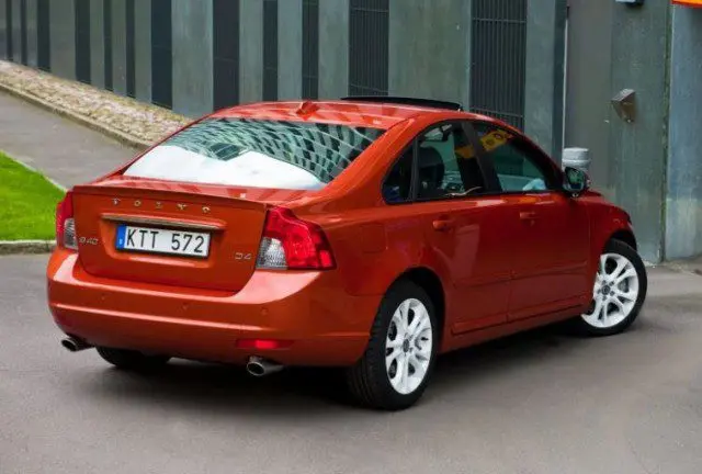 Тест драйв 5 причин покупать или не покупать Volvo S40 II