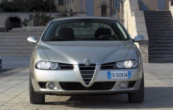 5 причин покупать или не покупать Alfa Romeo 156