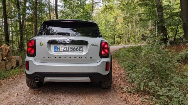 Спереди, сзади и 4х4 сразу: тестирование MINI Countryman SE