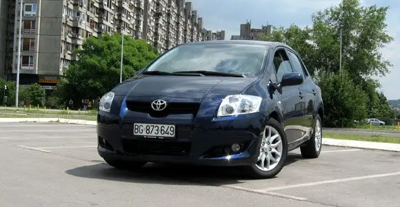 Тест: Toyota Auris 1.4 D-4D - Hit to Europe - Автомагазин