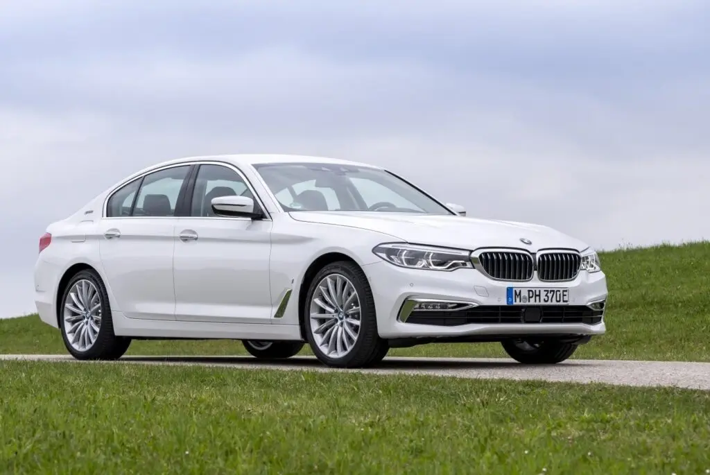 BMW 5 Series iPerformance (G30) 2018