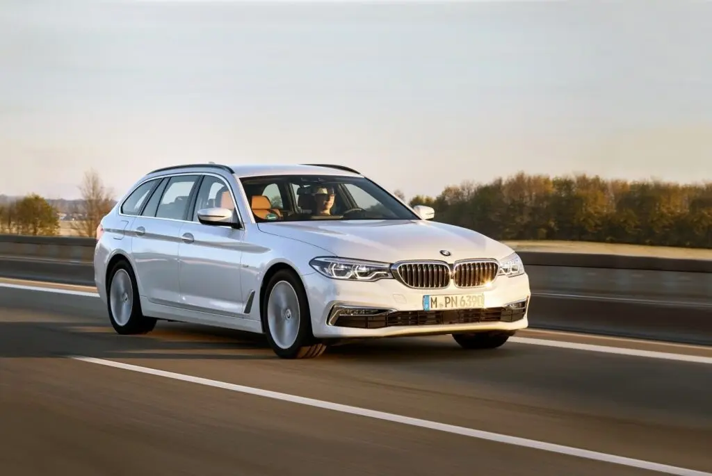 BMW 5 Series Touring (G31) 2017