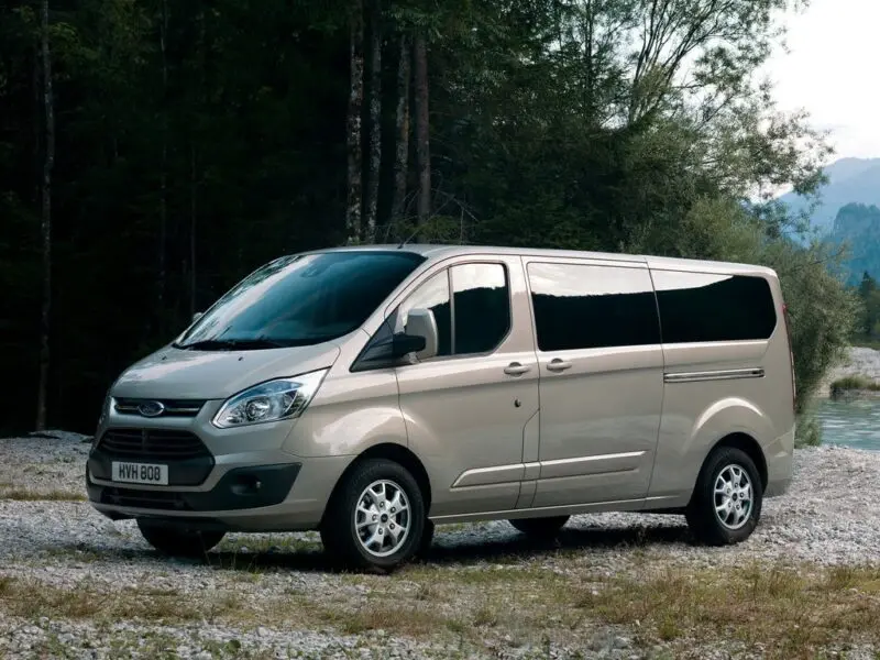 Ford Tourneo Custom 2012