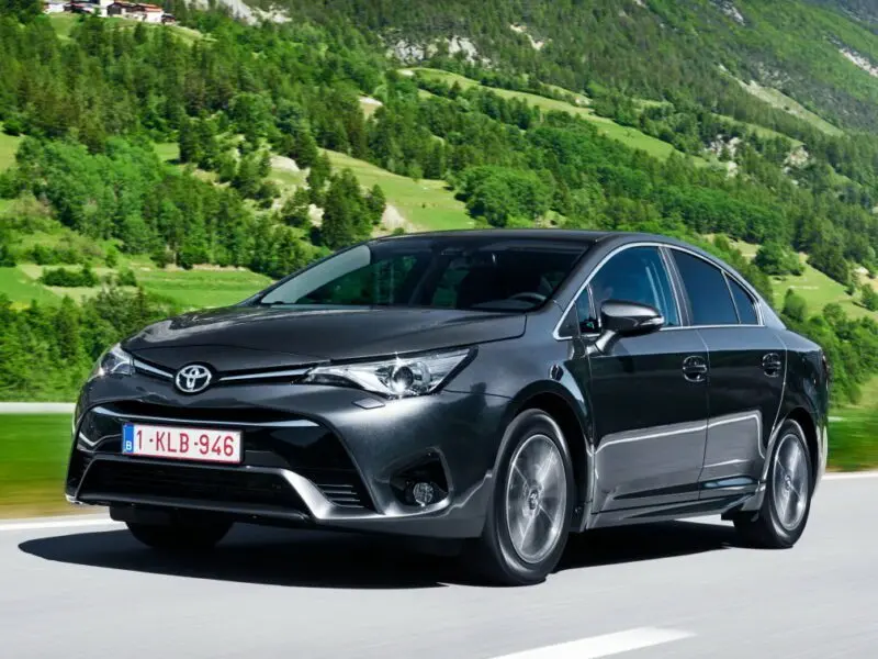 Toyota Avensis 2015