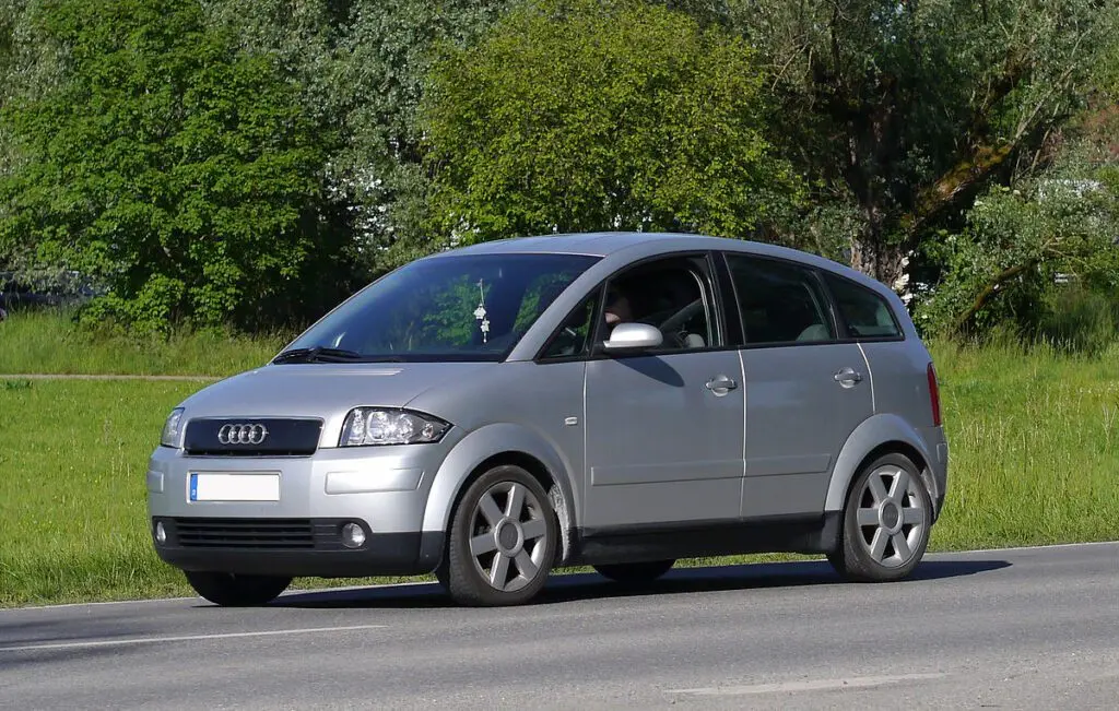 Это изображение имеет пустой атрибут alt; его имя файла - audi_a2_8z-1024x651.jpg