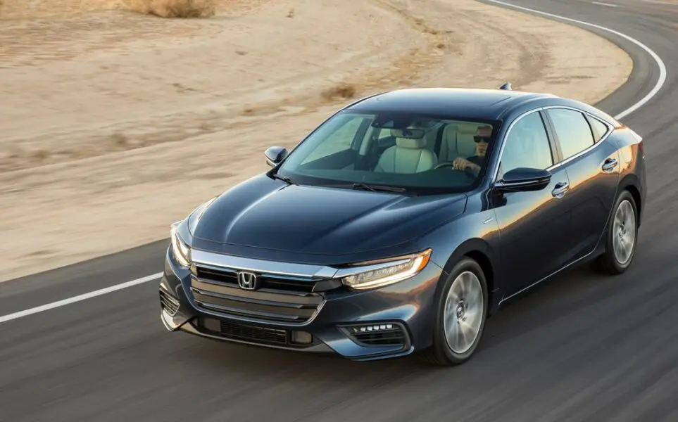 Это изображение имеет пустой атрибут alt; его имя файла - honda-insight.jpg